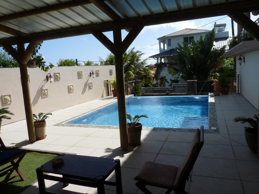 Blue Pearl Resort La Gaulette Bagian luar foto